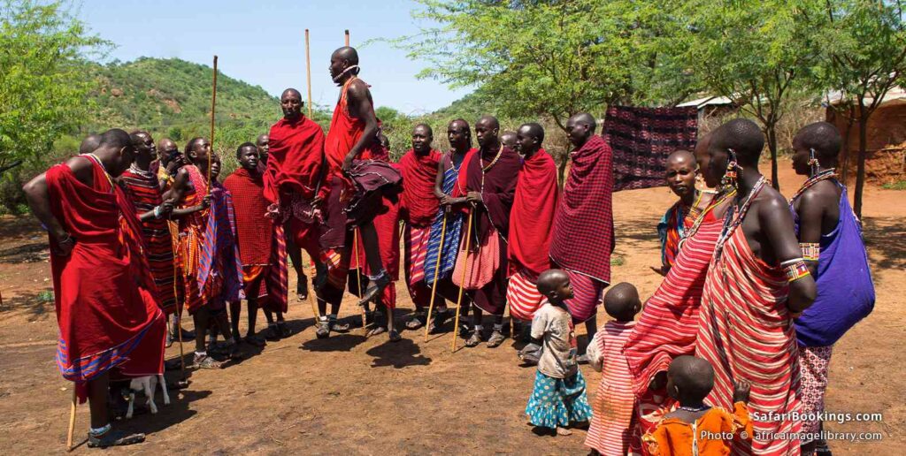 07-Things_You_Need_to_Know_Before_Visiting_the_Maasai-BW-1600px